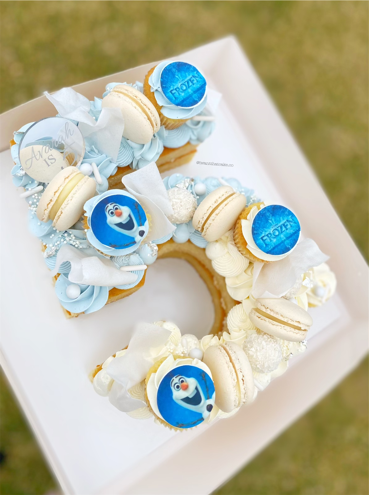 Letter & Number Cakes